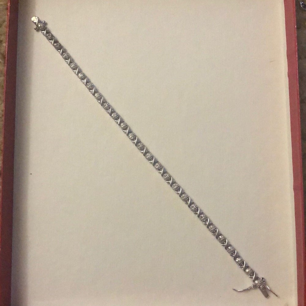 XO Bracelet with tongue and groove clasp